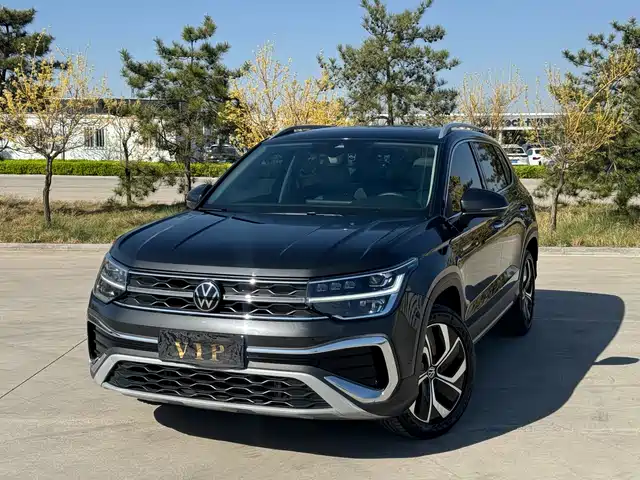 Volkswagen Tharu 300TSI, моноприводный, Полнолуние