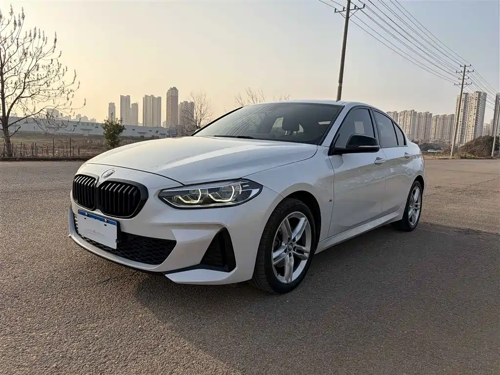 BMW 1 Series 2021 120i M Sport Shadow Edition