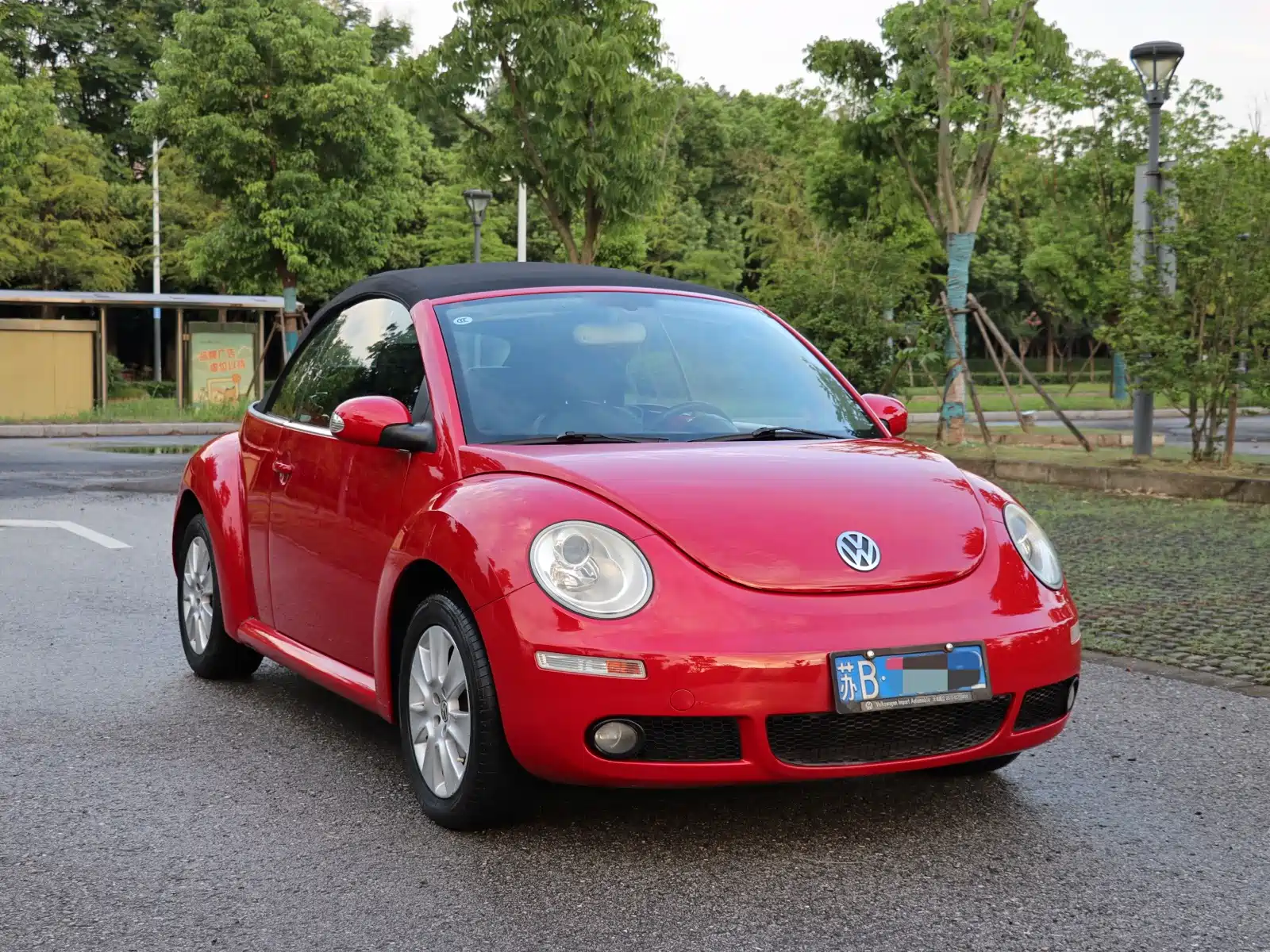 Photo 5 - Volkswagen Beetle