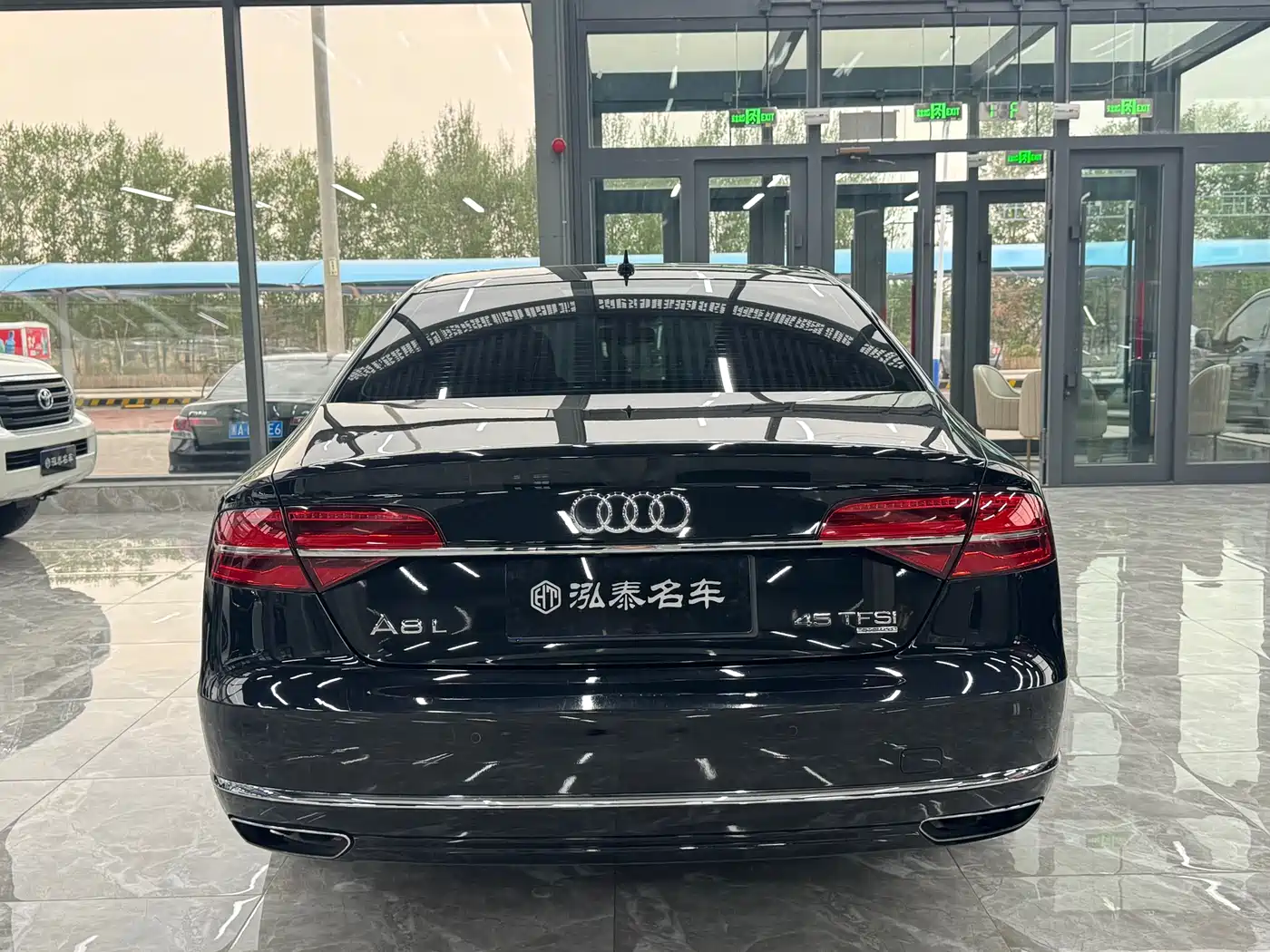 Audi A8 2014 A8L 45 TFSI quattro Comfort фото 5