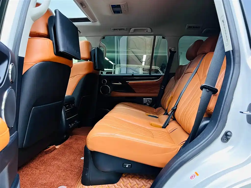 Lexus LX 2019 570 Peak Special Edition фото 16