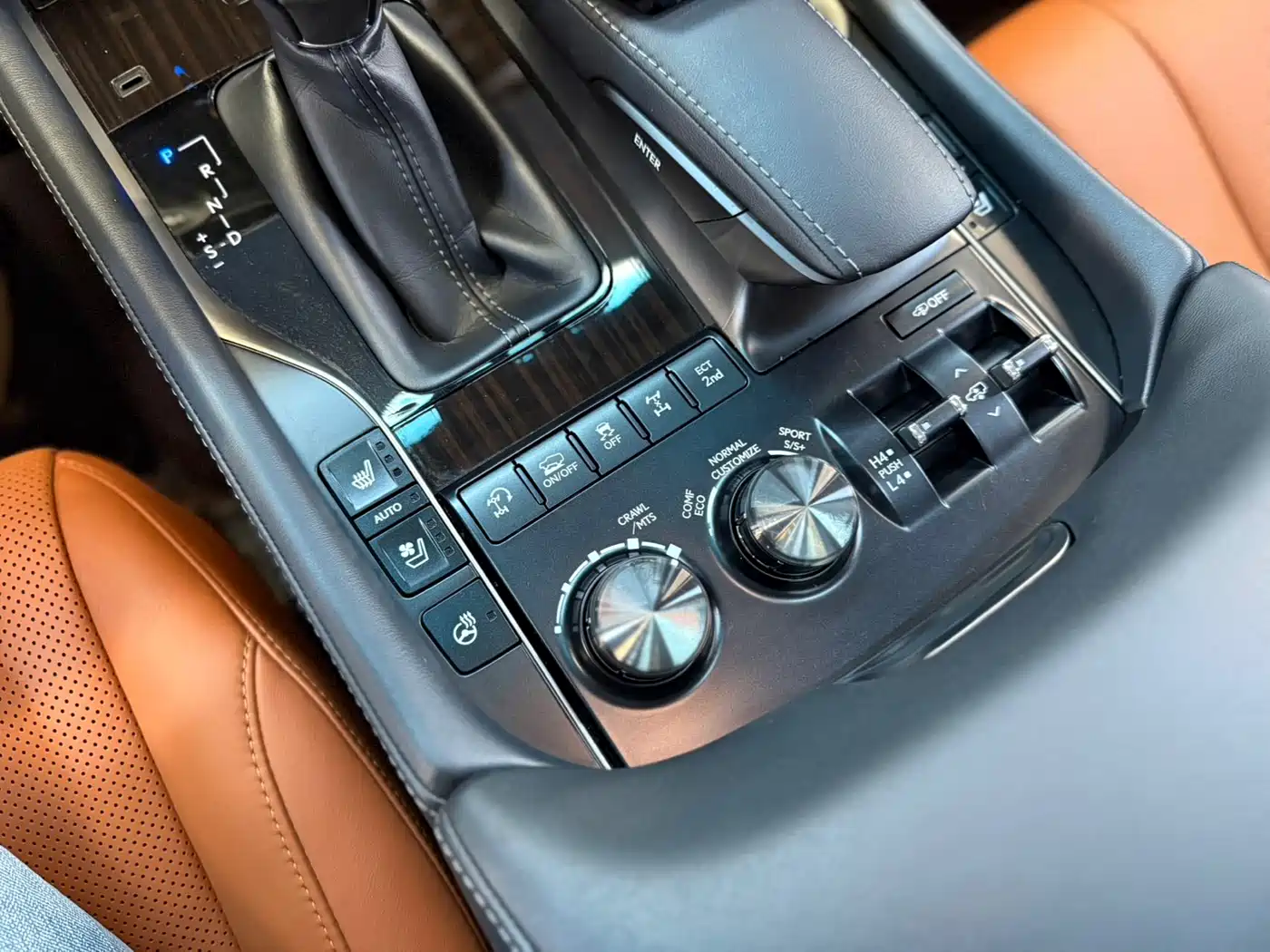 Lexus LX 2017 570 Dynamic Luxury фото 11