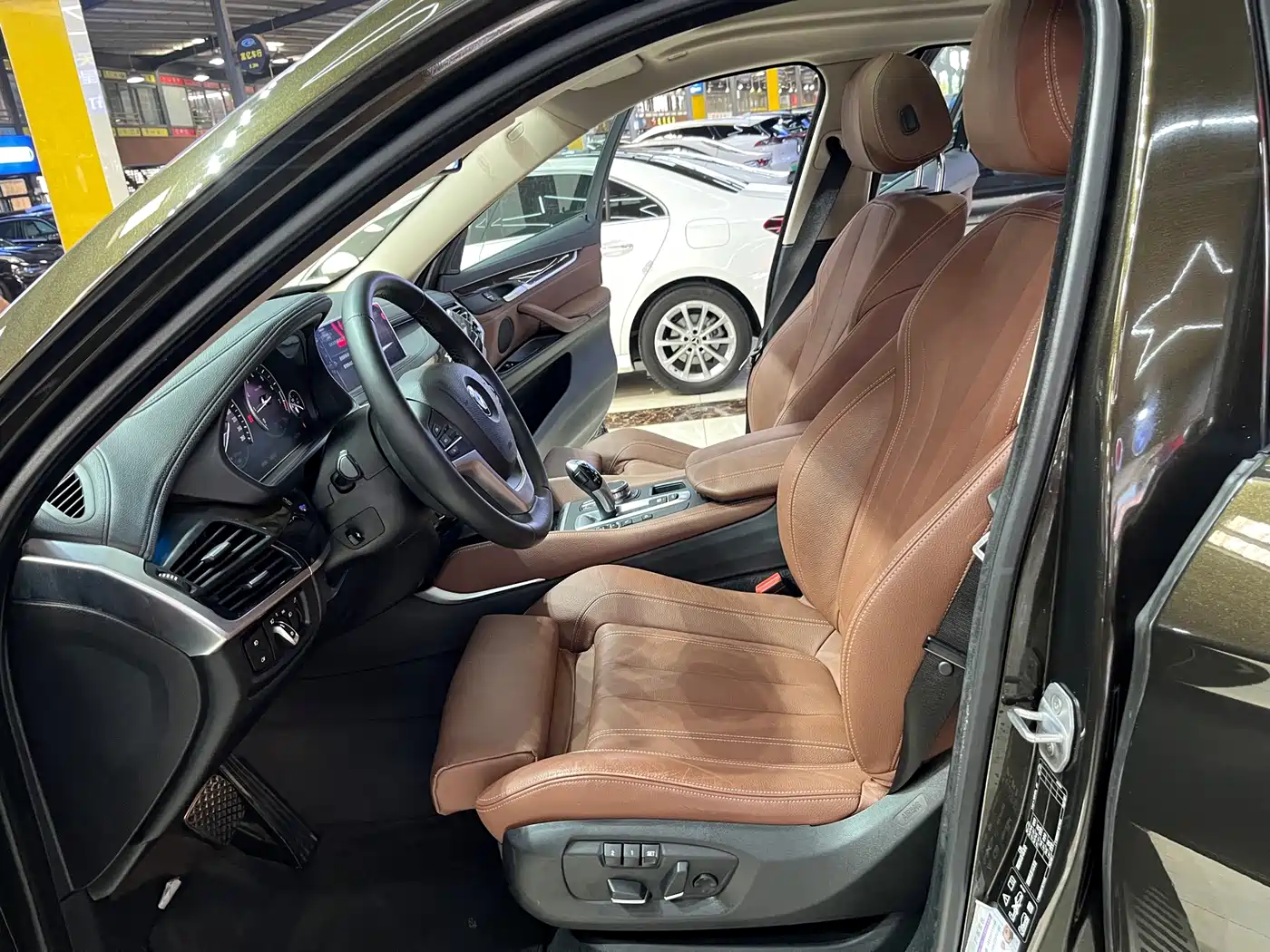 BMW X6 2017 xDrive28i фото 5