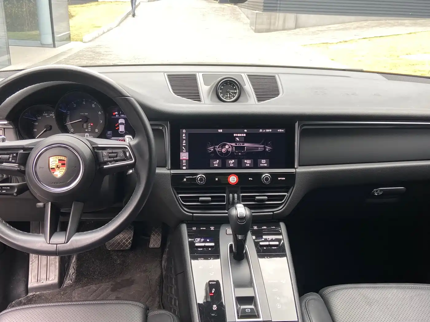 Porsche Macan 2023 Macan 2.0T фото 8