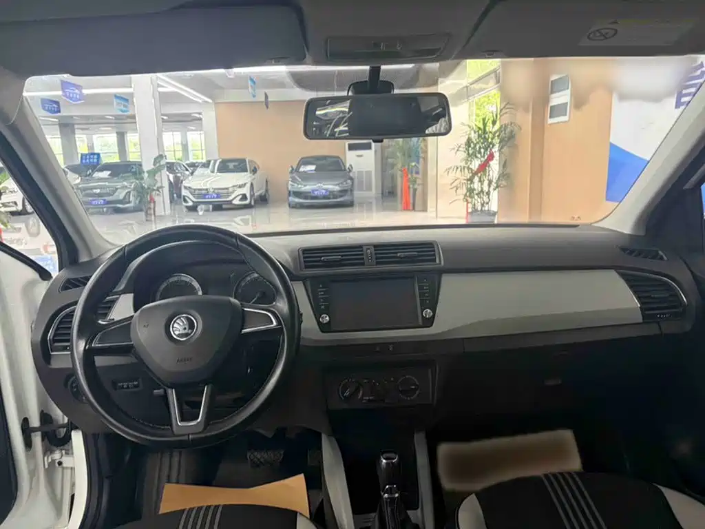 صورة 14 - Škoda Fabia