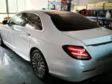 Фото 5 - Mercedes-Benz E-Class