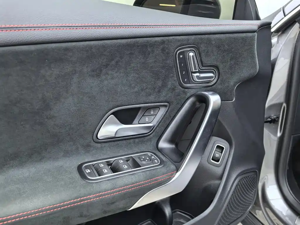 Mercedes-Benz CLA (Import) 2024 2023 CLA 200 Shooting Brake