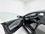 Фото 3 - Geely Galaxy Galaxy E8