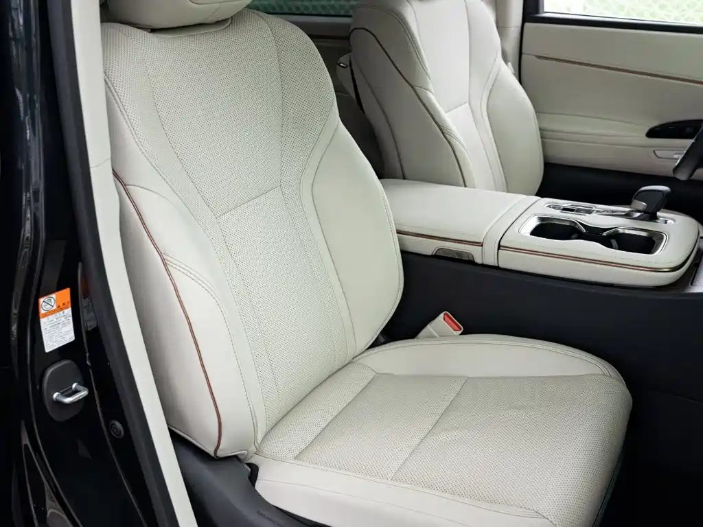 Lexus LM 2026 2025 Model 500h Six-Seater Prestige Edition
