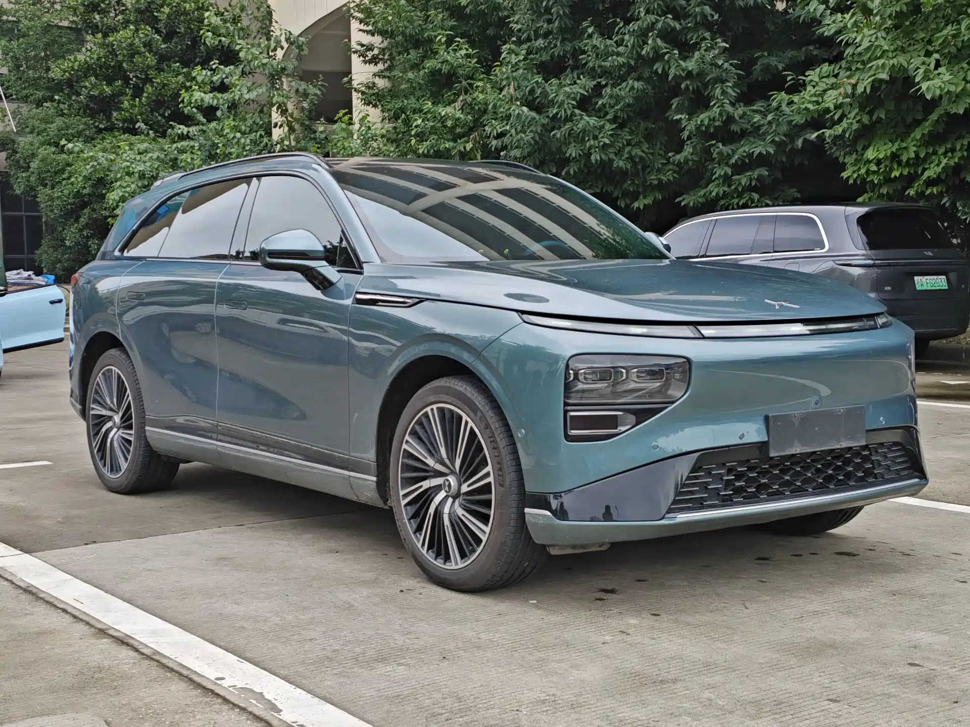 Фото 3 - XPeng G9