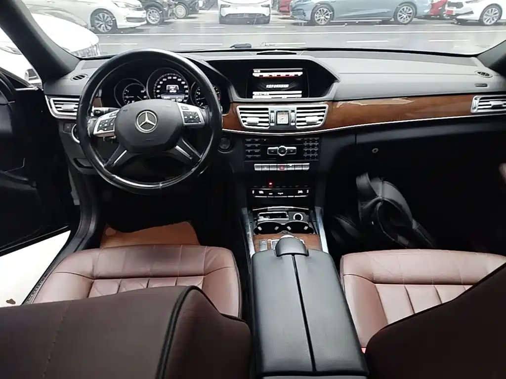 Mercedes-Benz E-Class 2015 E 320 L 4MATIC фото 10
