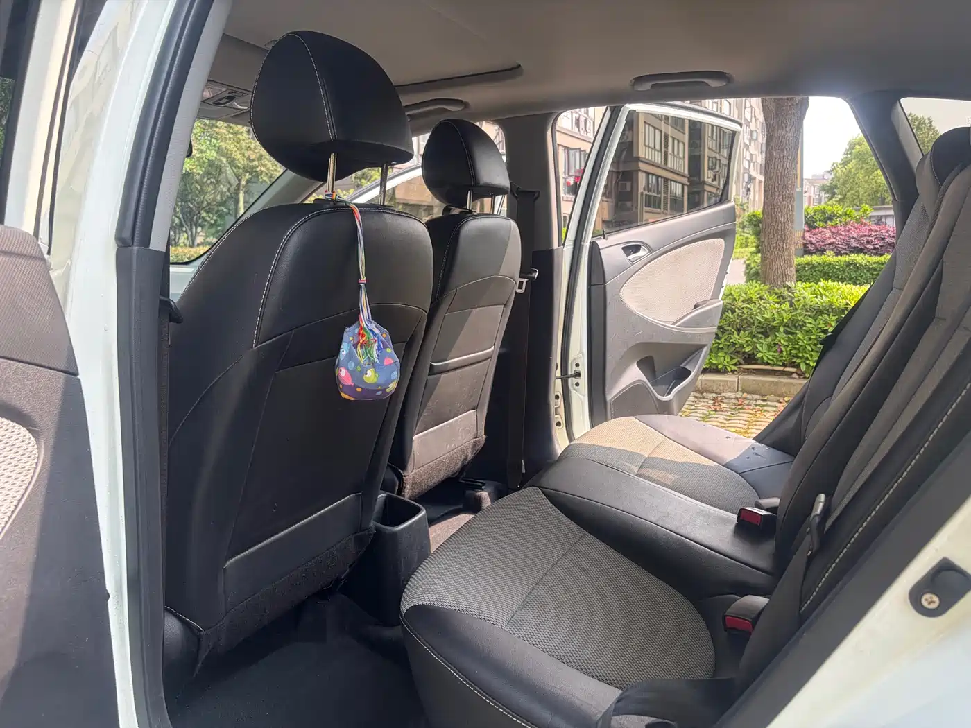 Hyundai Reina 2015 2014 Model 1.4L Automatic GLX