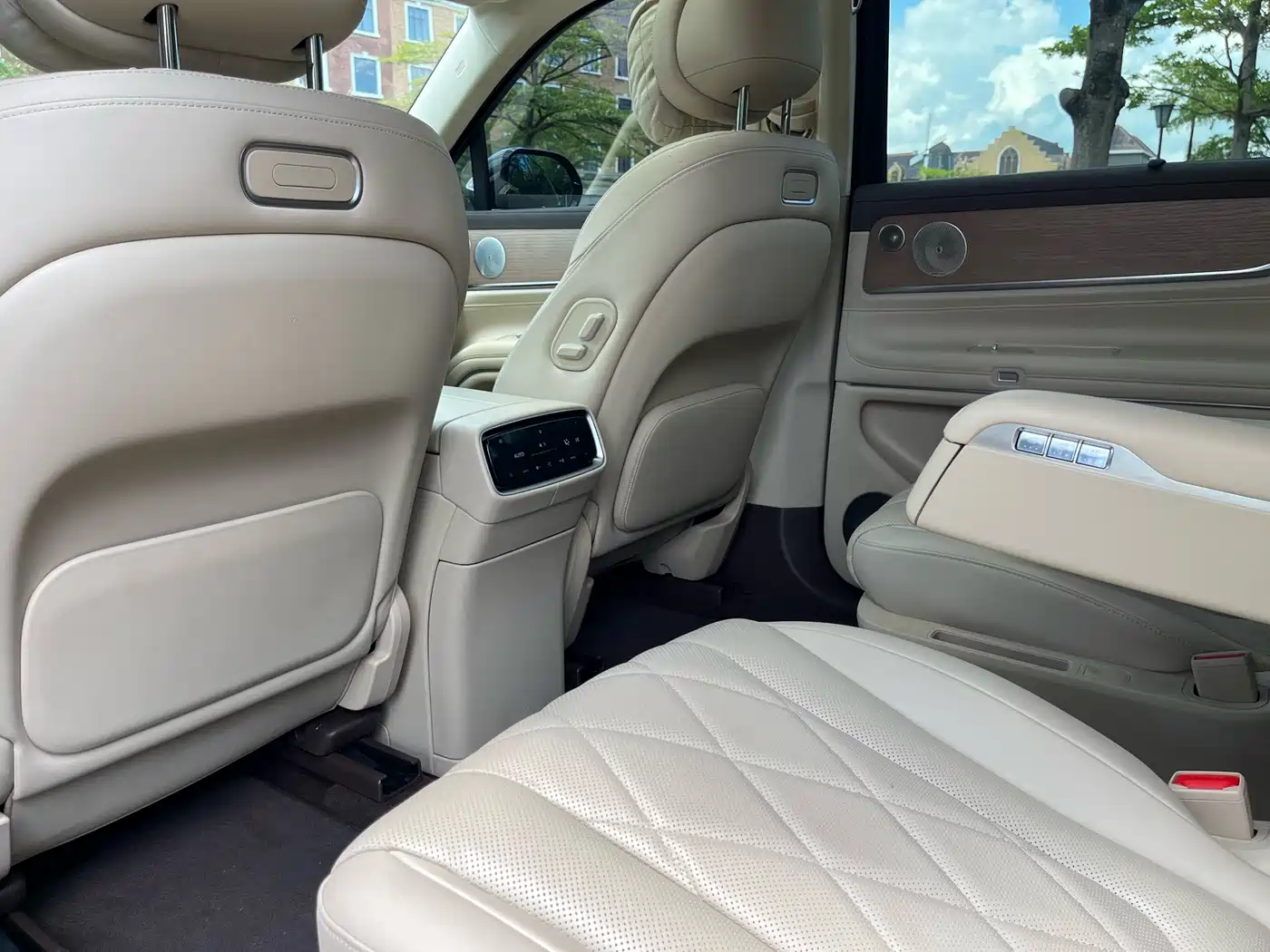 Aito M9 2024 2024 Range Extender Max Edition 42kWh 6-seater
