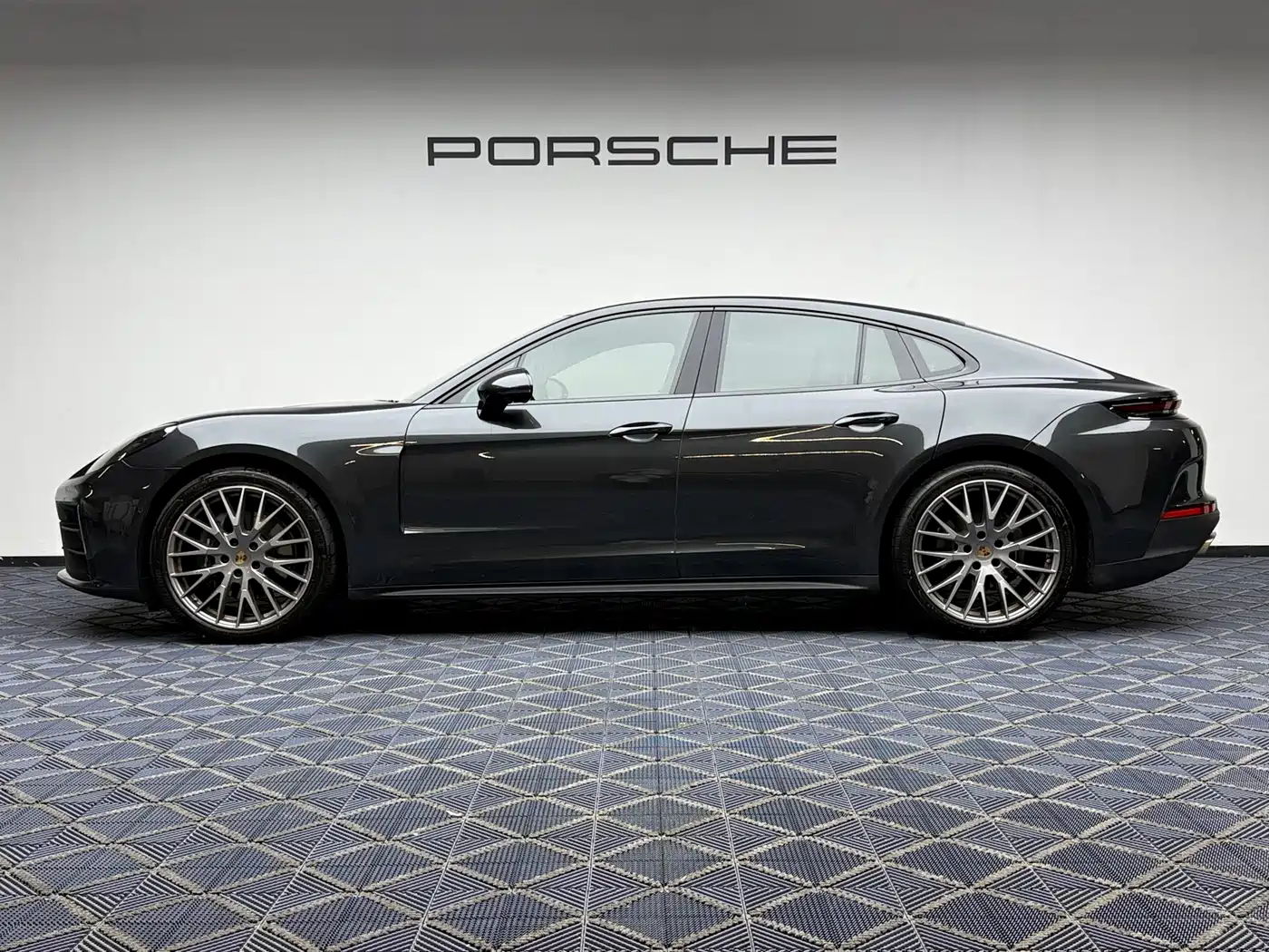 Porsche Panamera 2024 Panamera 2.9T фото 10