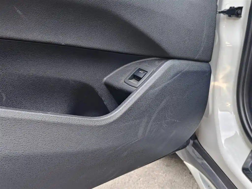 BMW X1 2019 sDrive18Li Premium Model фото 13