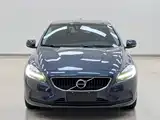 Photo 2 - Volvo V40