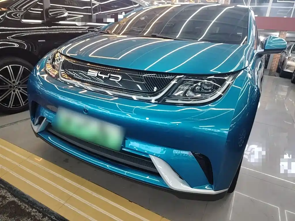 BYD Dolphin 2021 Model 405km Fashion Edition