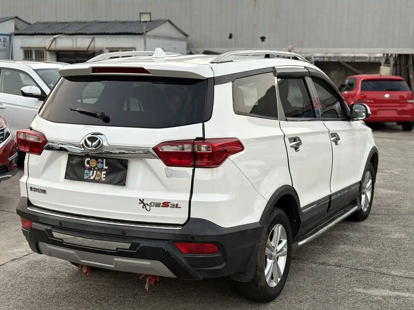 BAIC Huansu S3 2016 2016 S3L 1.5L Manual Premium
