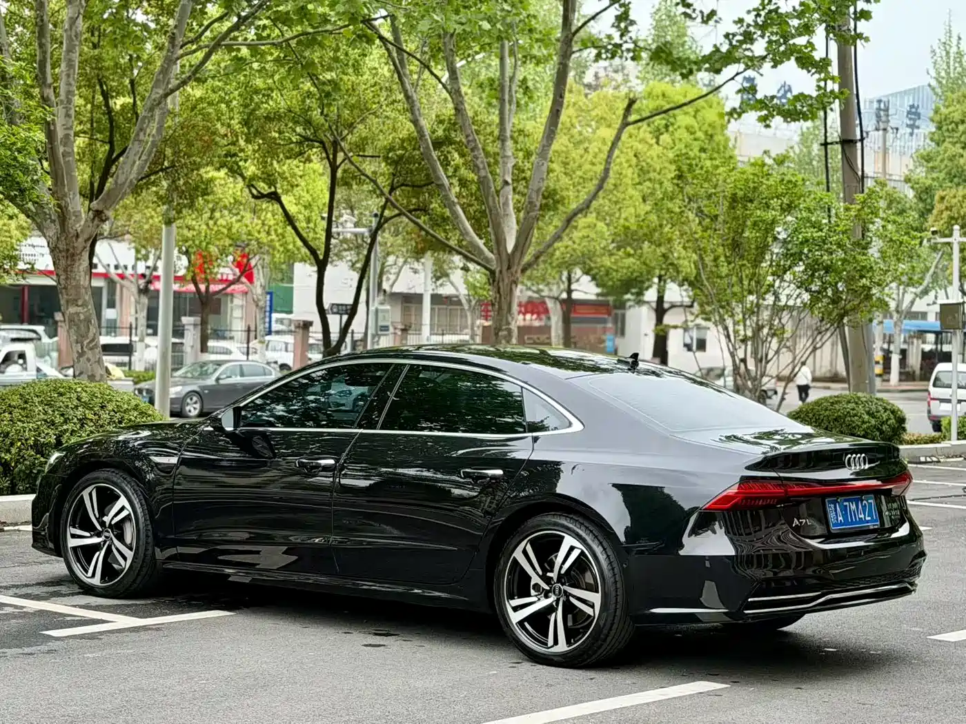 AUDI A7L