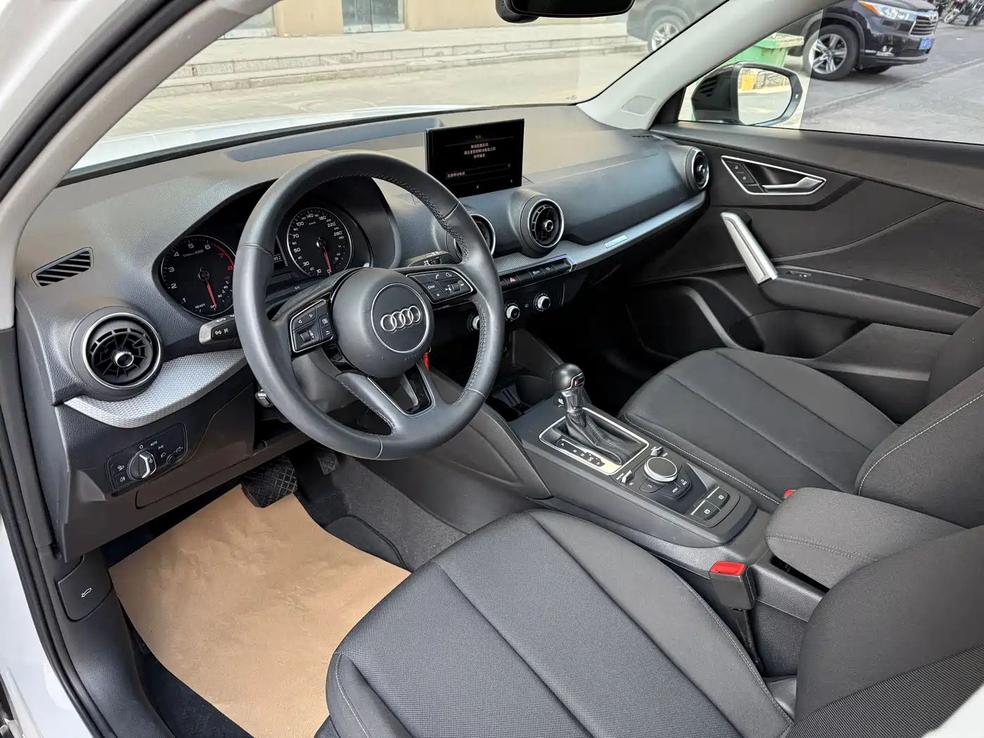 Audi Q2L 2020 35 TFSI Progressive Dynamic Model фото 8