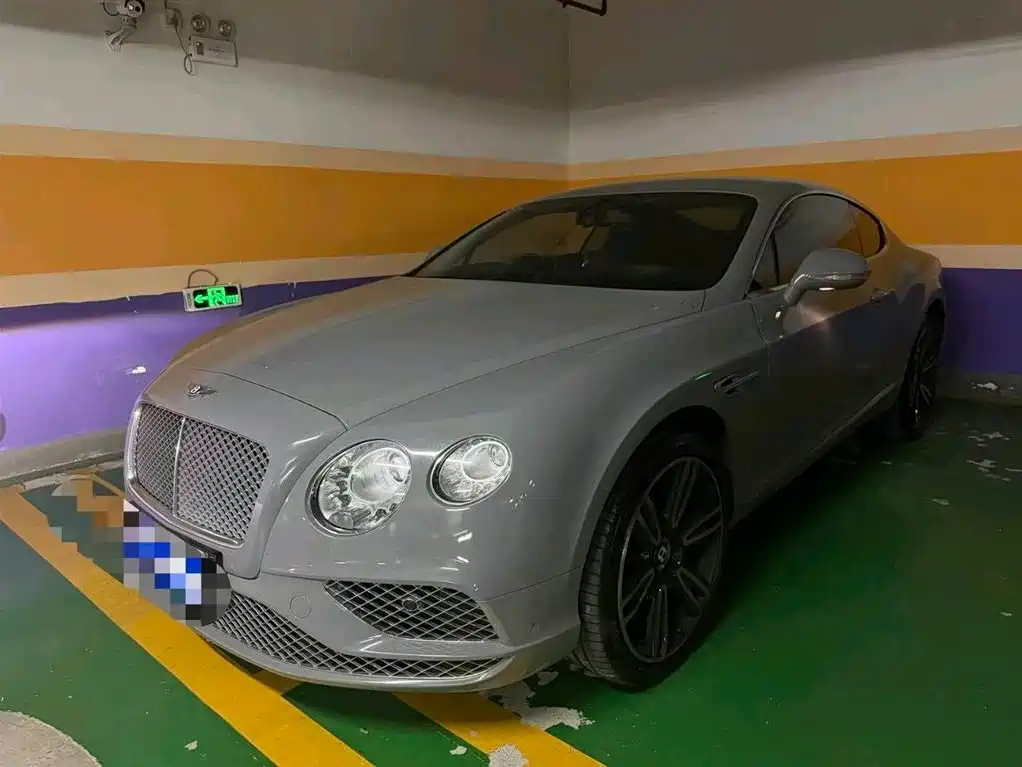 Фото 1 - Bentley Continental
