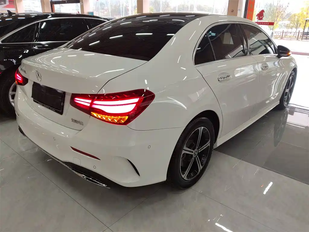 Mercedes-Benz A-Class 2025 2025 A 200 L Fashion Edition