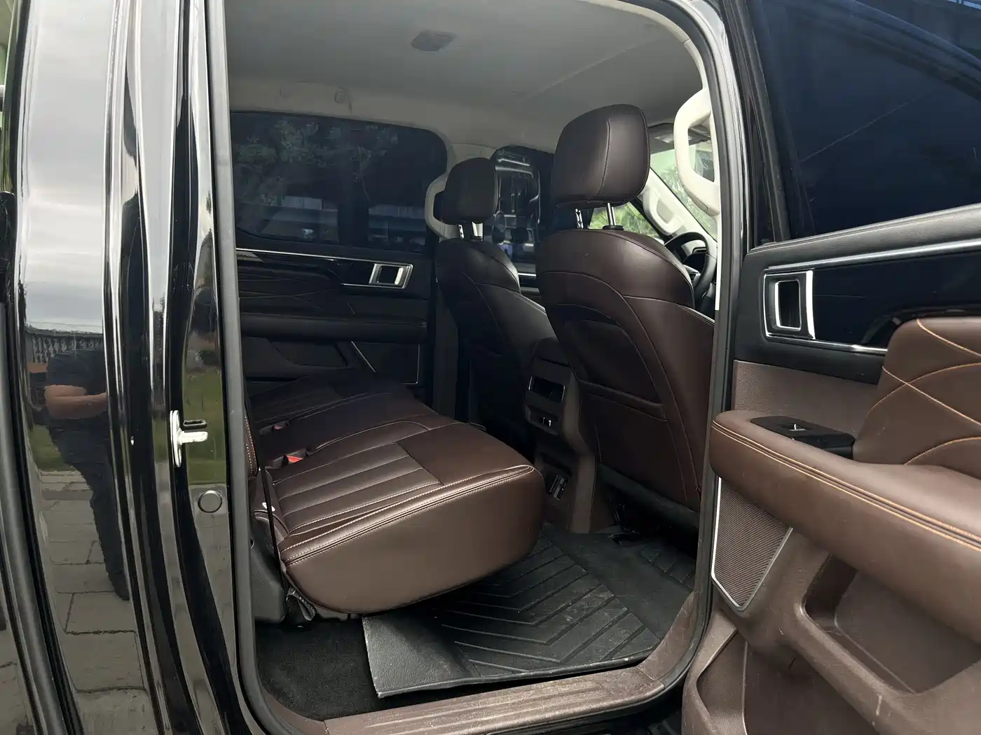 Foton Mars 2025 Mars 7 2.0T Diesel Automatic 4WD Long Box Explorer Edition фото 10