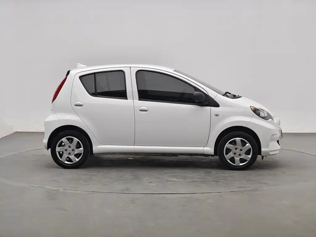 Фото 4 - BYD e1