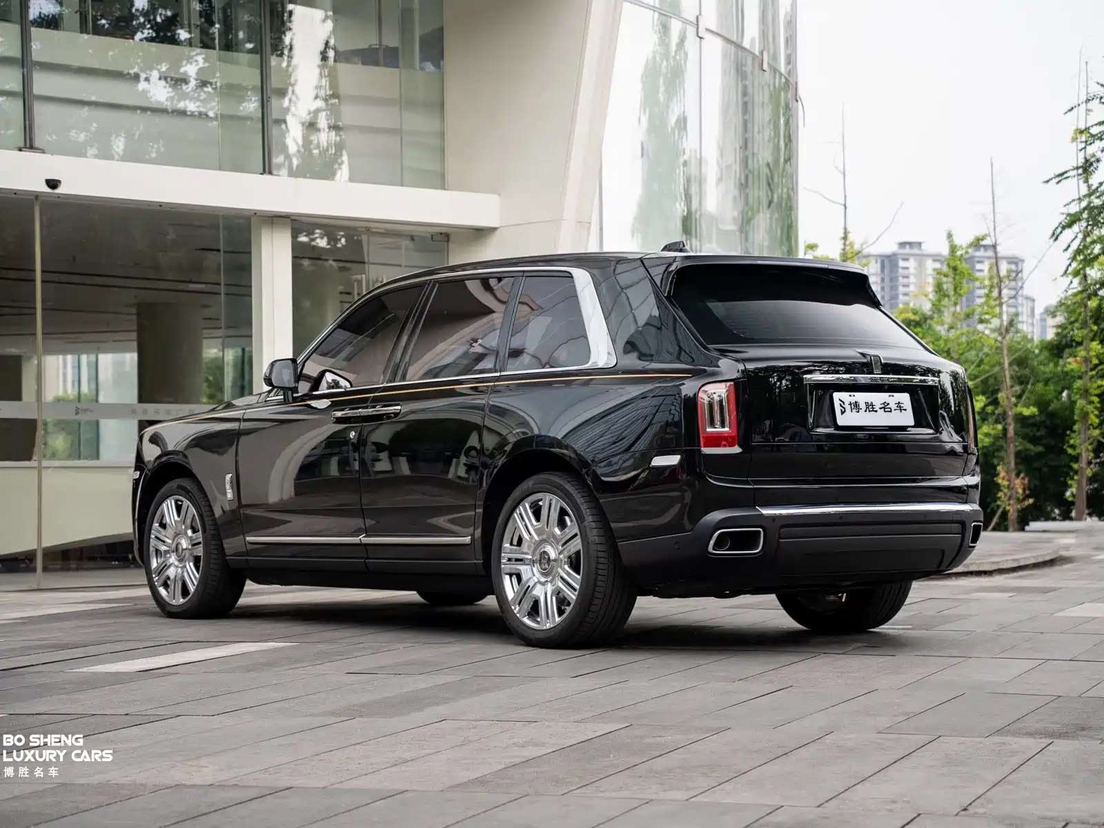 Фото 7 - Rolls-Royce Cullinan