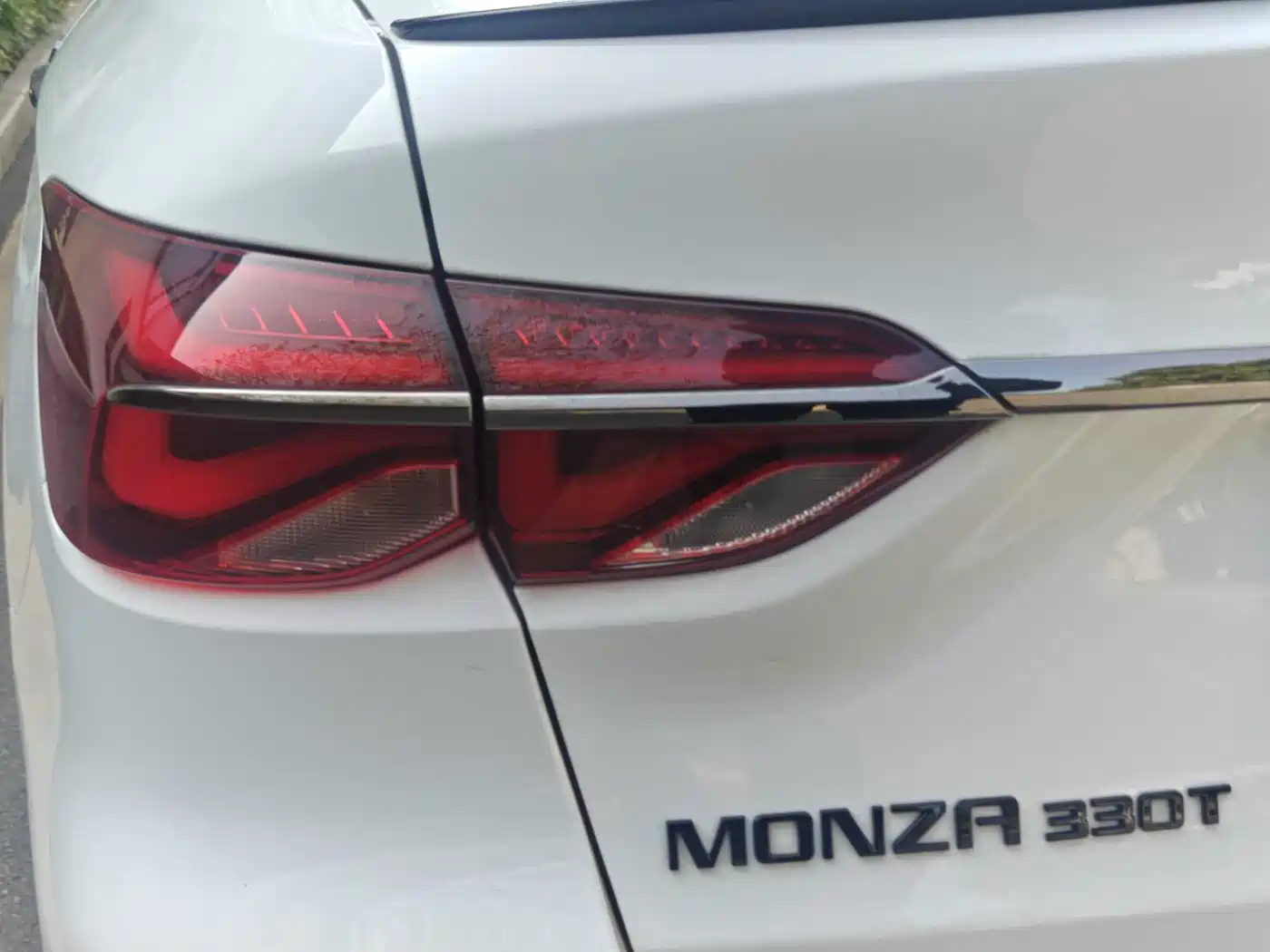 Chevrolet Monza 2022 Mild Hybrid RS 330T Automatic Comfort Edition фото 29