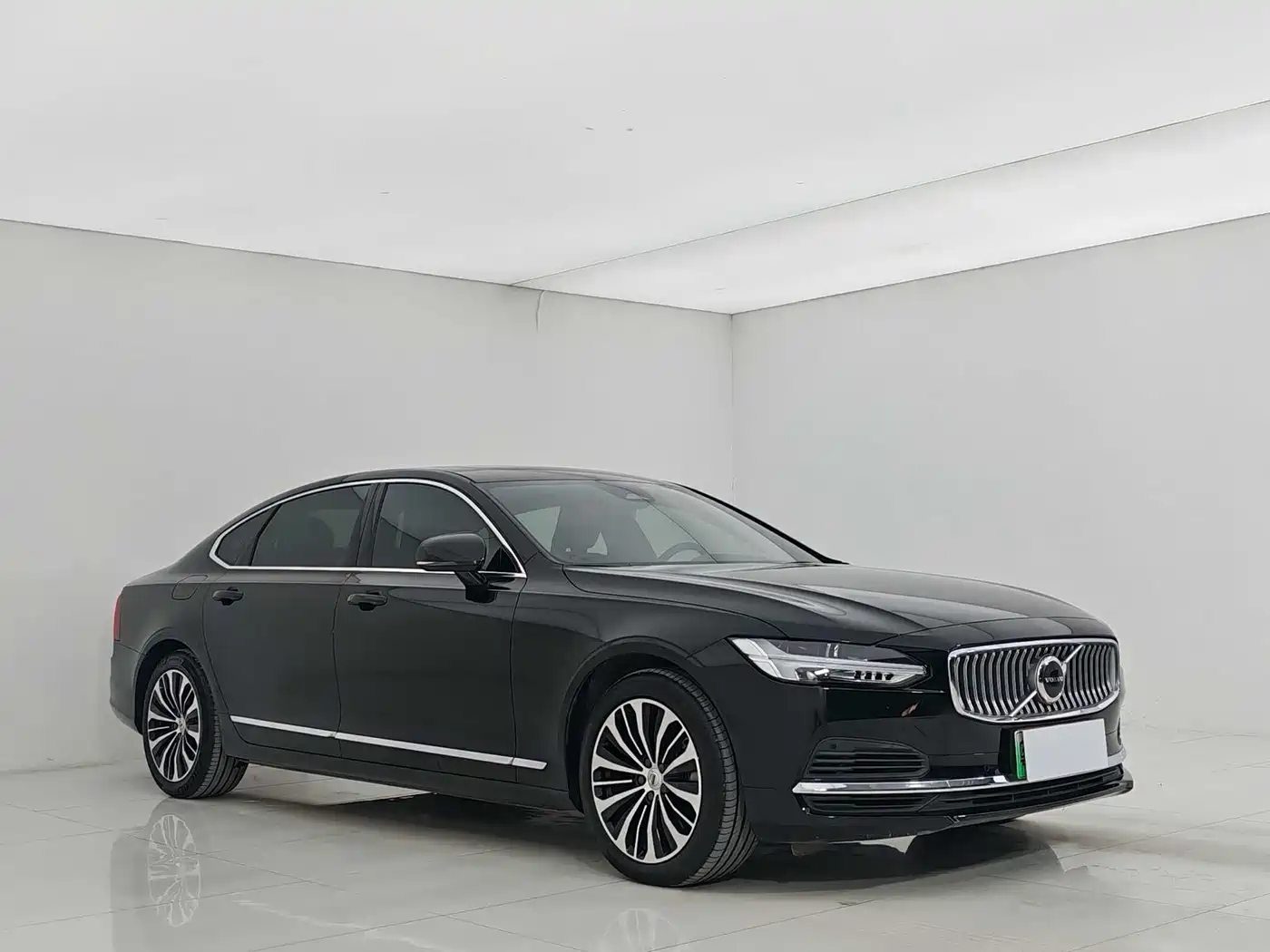 VOLVO S90 PLUG IN HYBRID