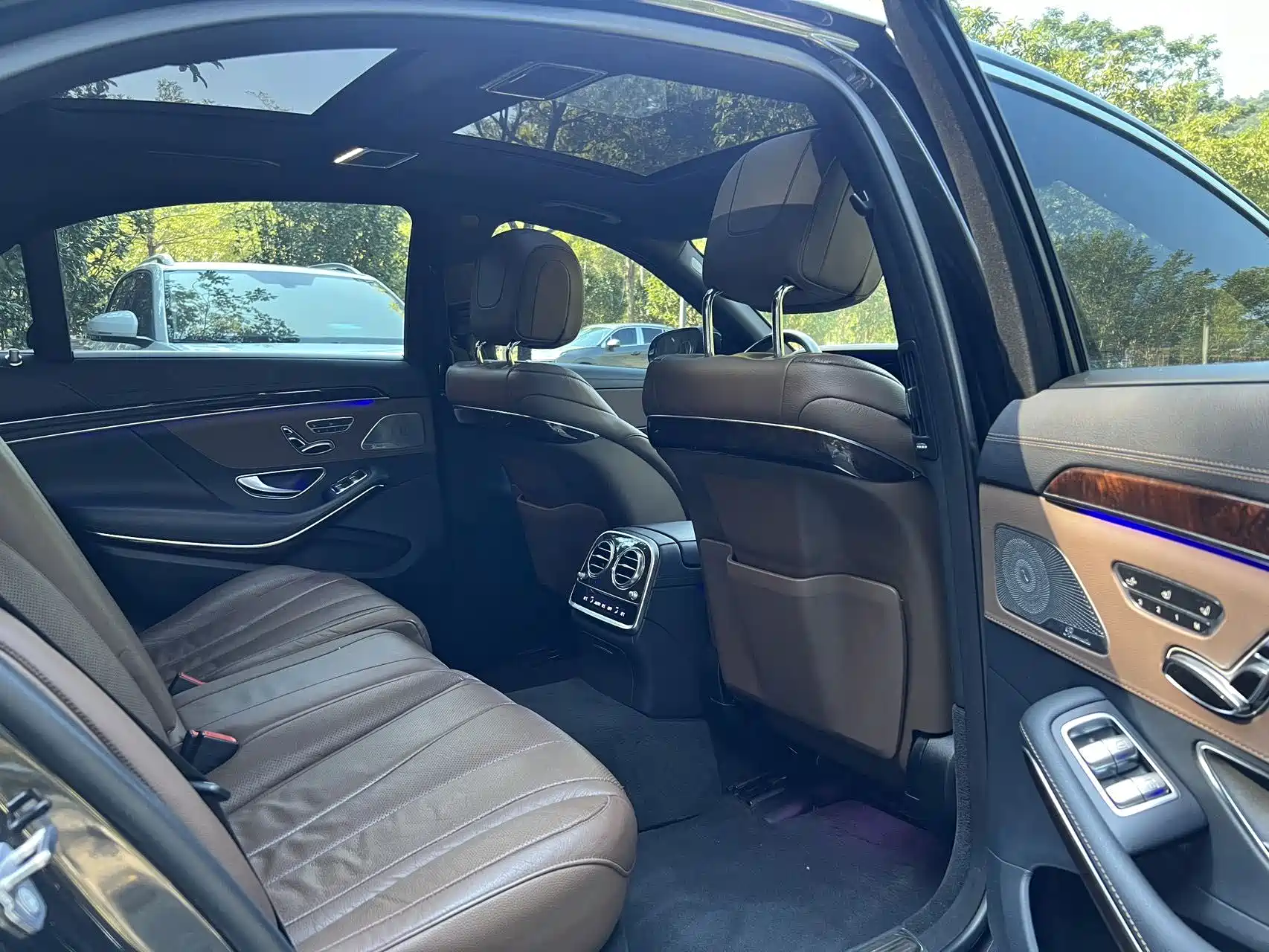 Фото 11 - Mercedes-Benz S-Class