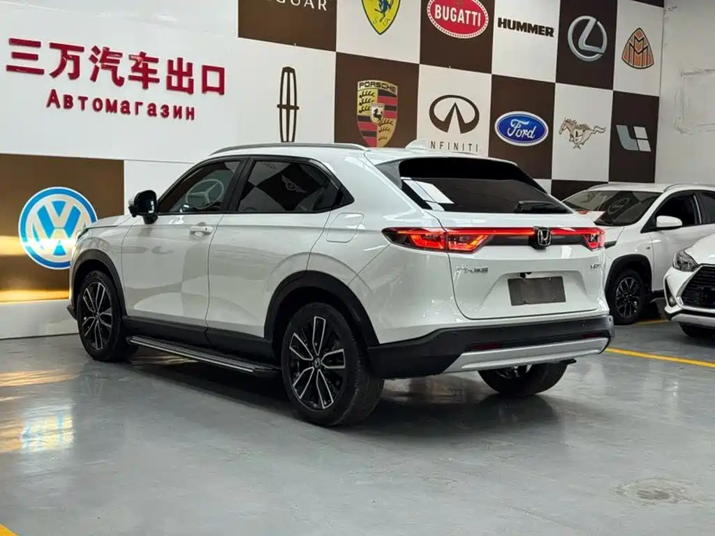 Фото 4 - Honda Vezel