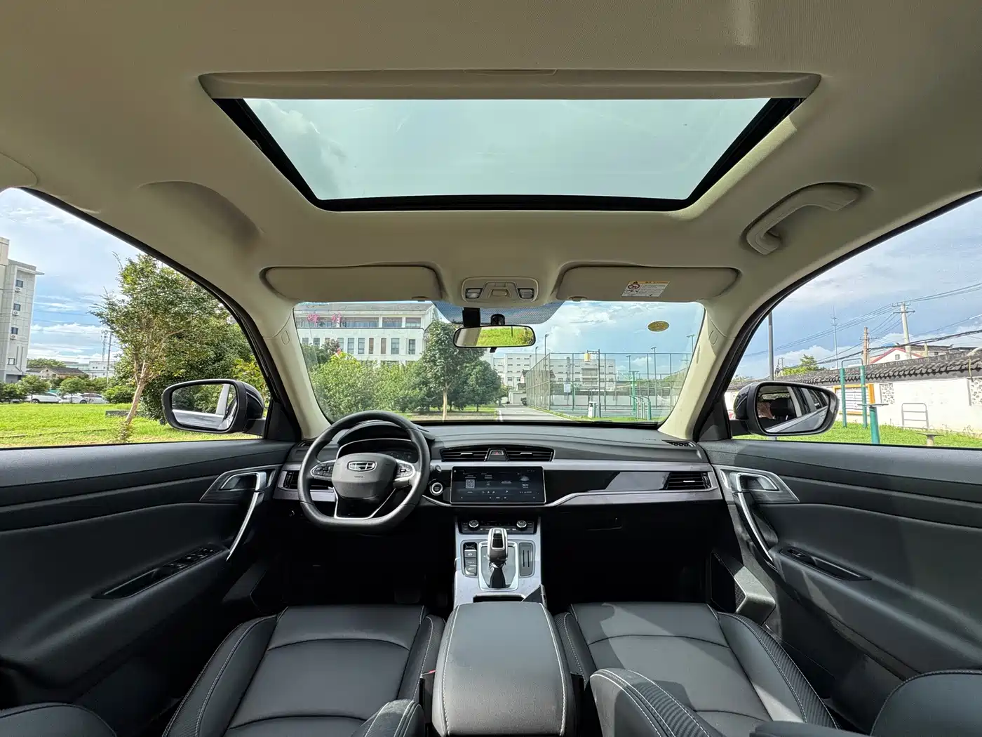 Фото 6 - Geely Boyue