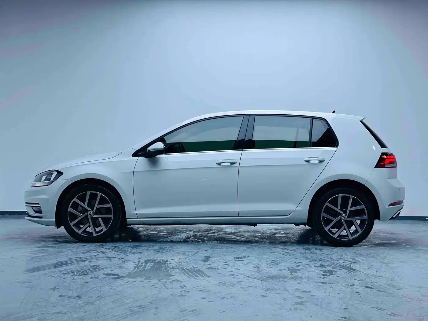 Volkswagen Golf 2019 200TSI DSG Comfort China VI фото 2