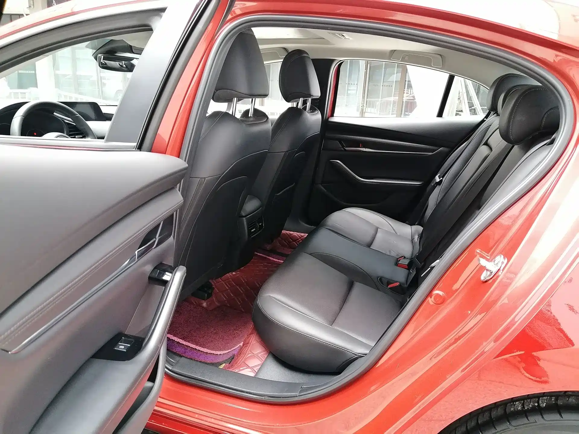 Photo 10 - Mazda Mazda 3