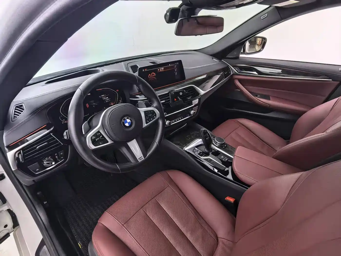 BMW 5 Series 2020 530Li Exclusive M Sport Package фото 17