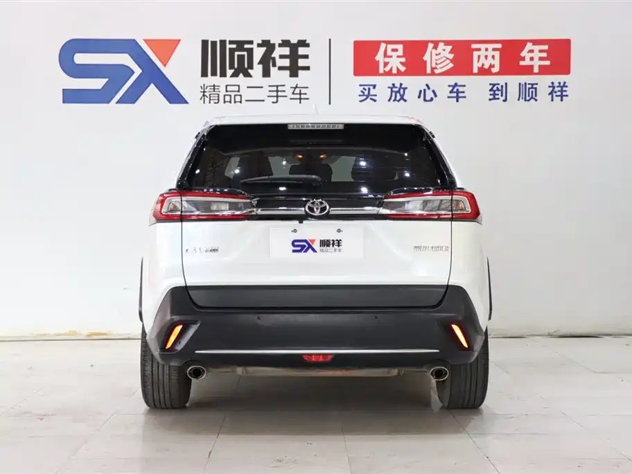 Toyota Wildlander 2022 2.0L CVT FWD Luxury Edition фото 6