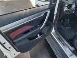 Фото 7 - Geely Coolray