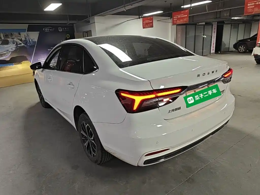 Фото 5 - Roewe i6 MAX EV