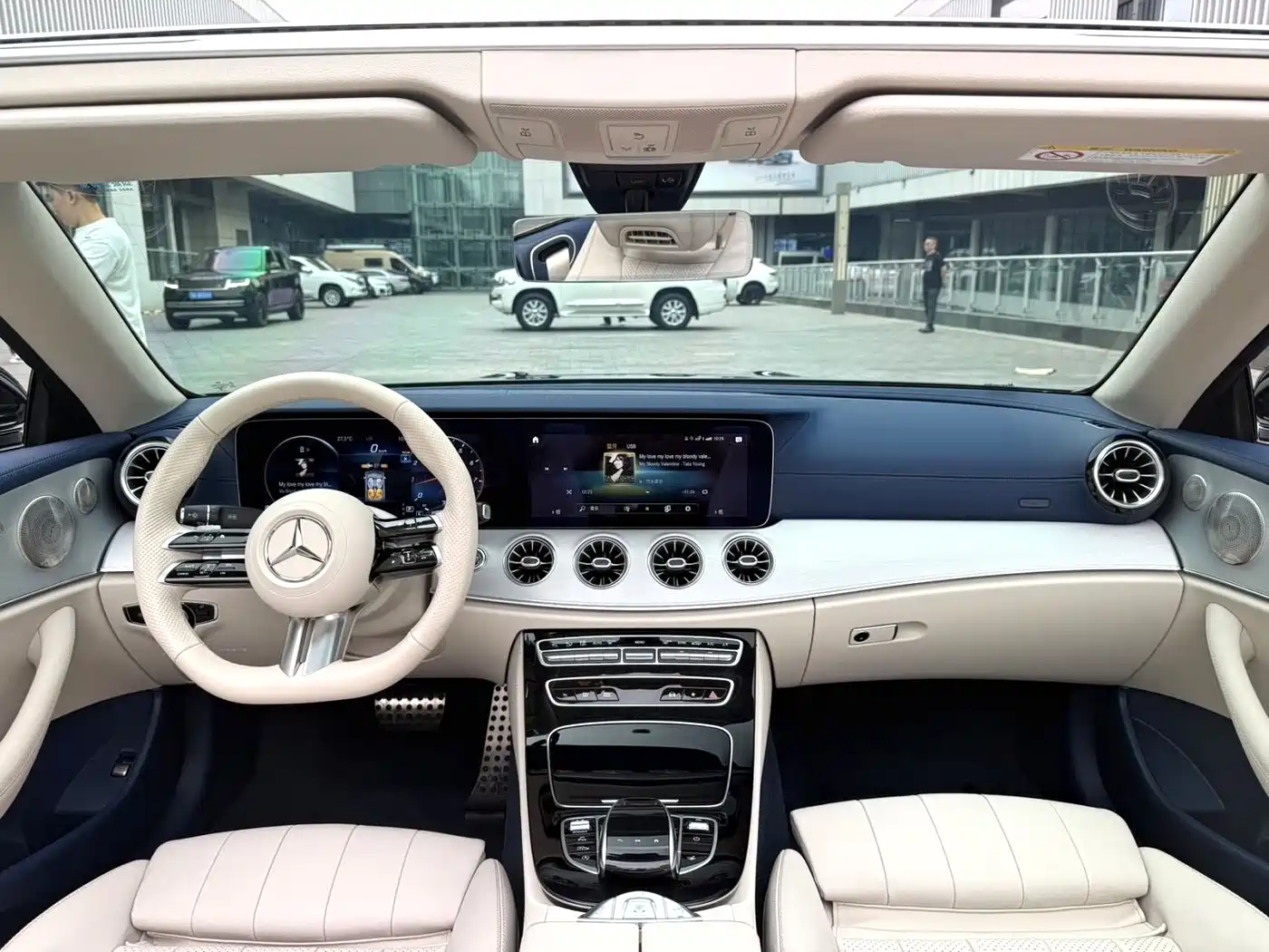 Mercedes-Benz E-Class (Import) 2023 E 260 Convertible Coupe фото 4