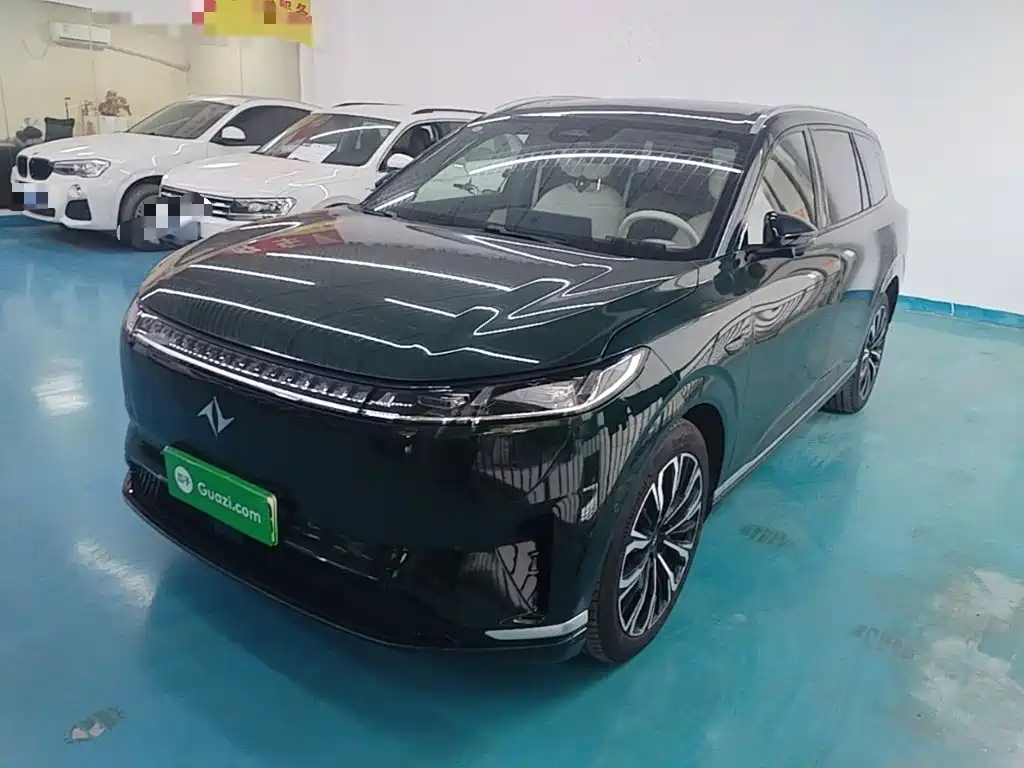 Dongfeng Yipai eπ008 2026 6-seater Extended Range Family Edition