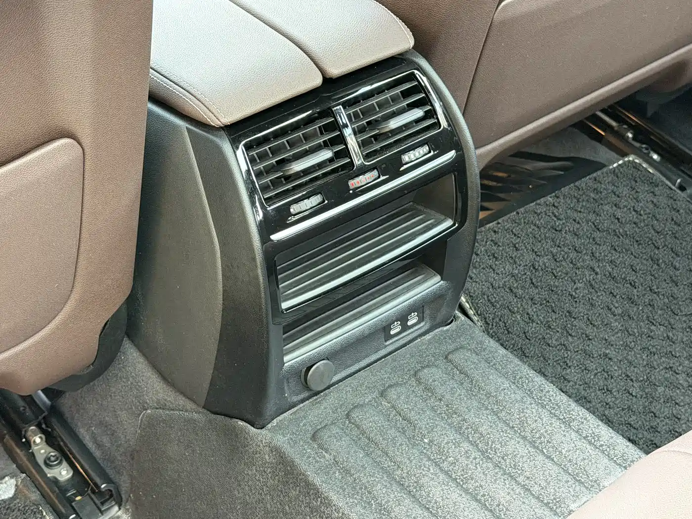 BMW 5 Series 2021 530Li Leading M Sport Package фото 11