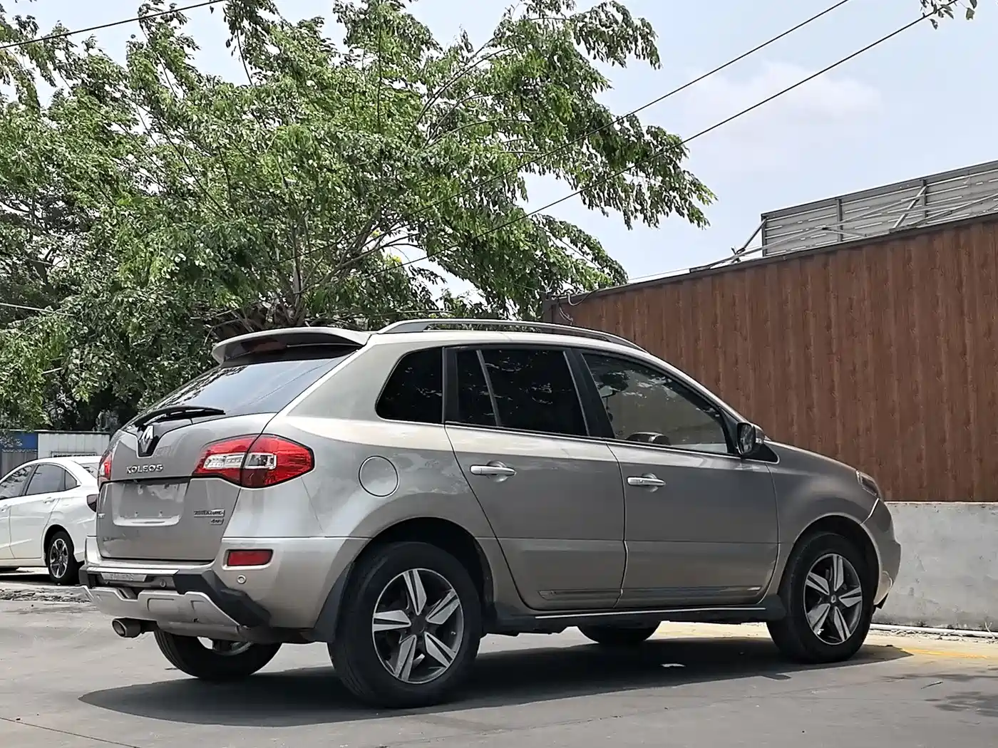 Renault Koleos (Import) 2014 2014 2.5L 4WD Comfort Edition