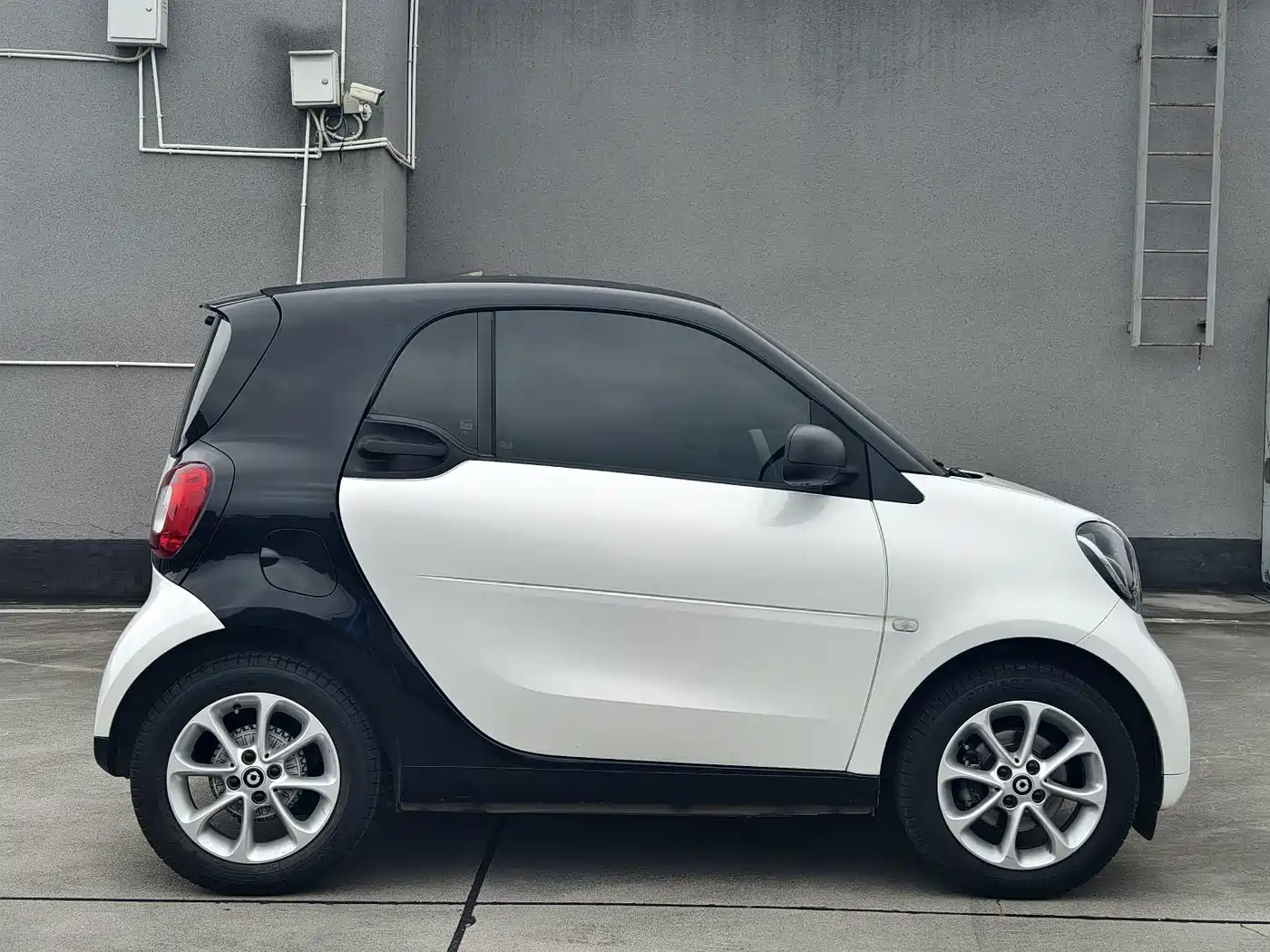 smart fortwo 2018 2015 1.0L 52kW Hardtop Agile
