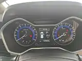 Фото 12 - Geely Vision X3