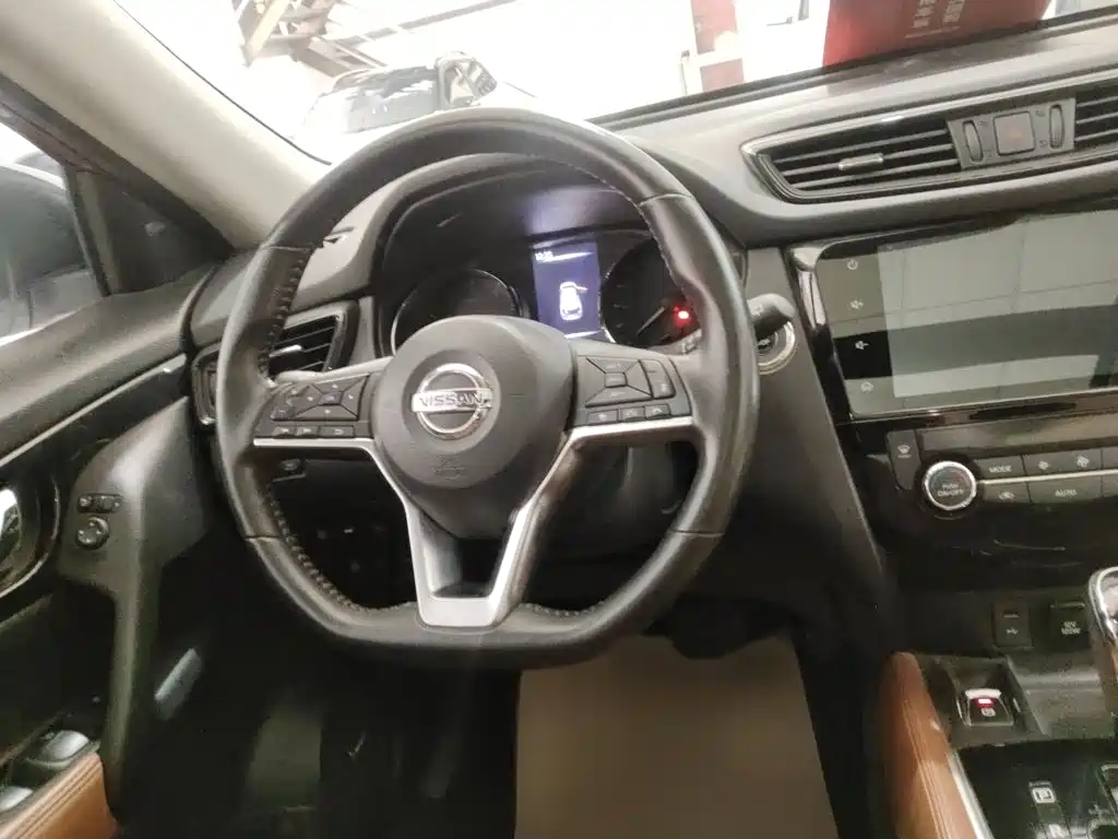 Фото 4 - Nissan X-Trail