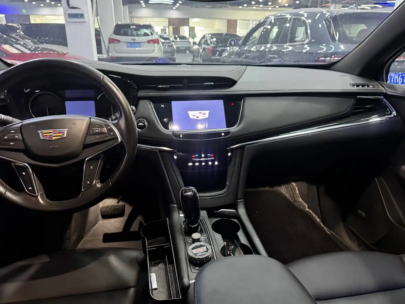 Cadillac XT5 2022 2.0T 4WD Luxury фото 7