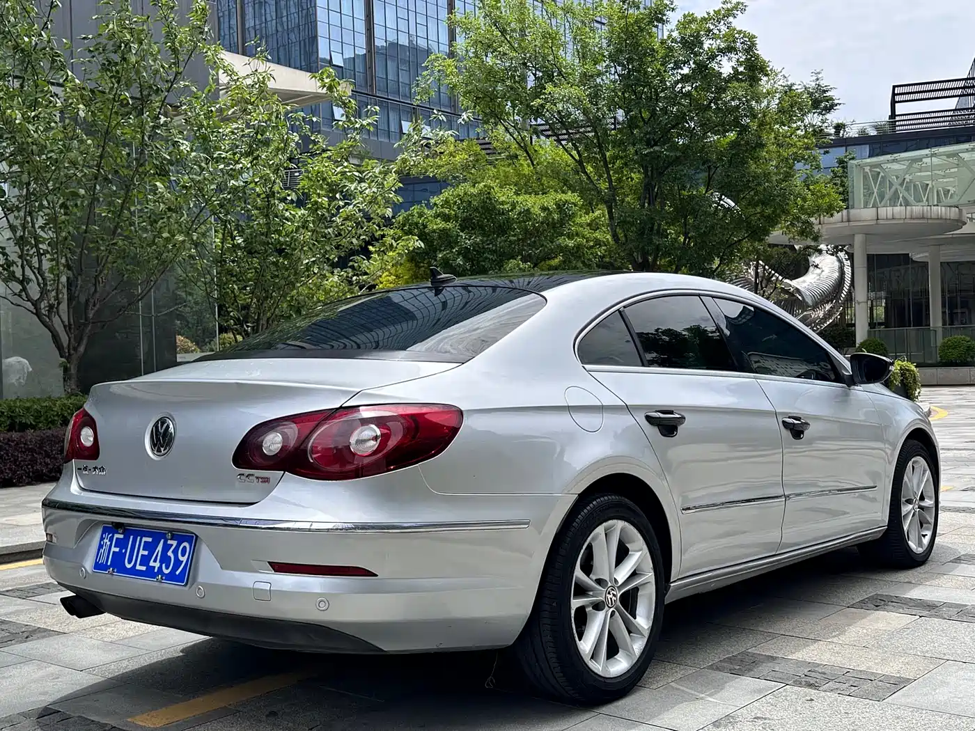 Volkswagen FAW-Volkswagen CC 2011 1.8TSI Premium фото 4