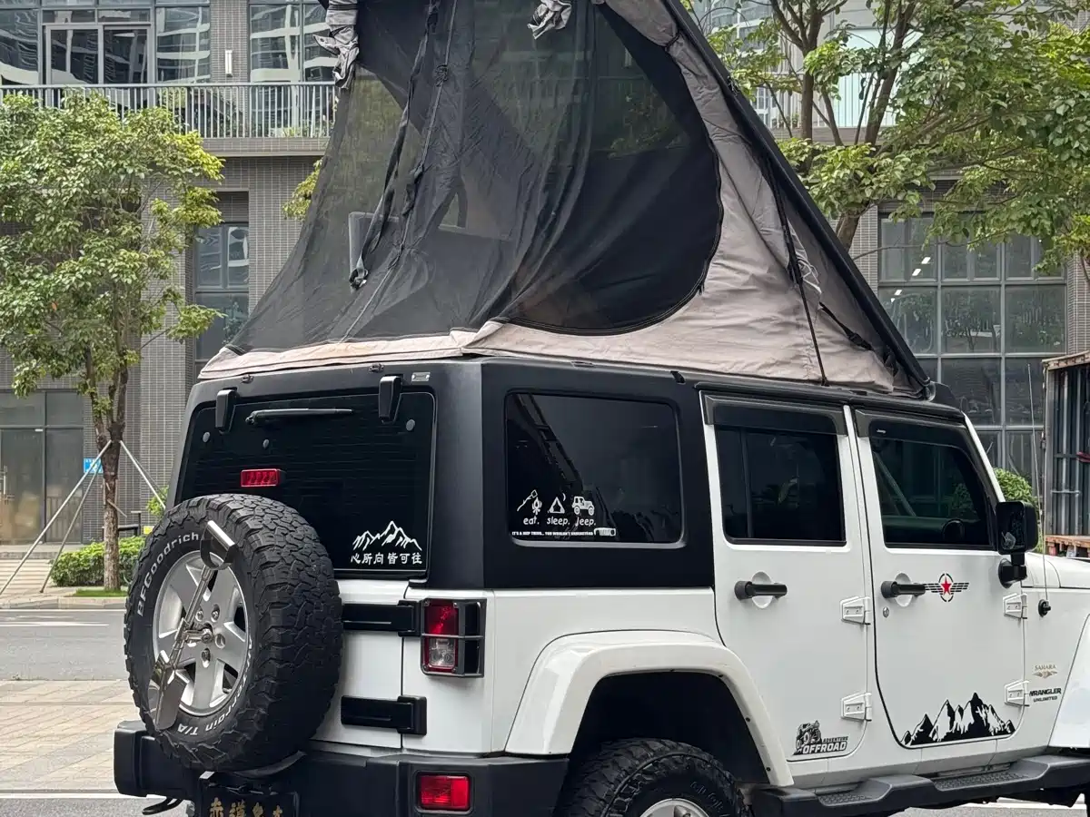 Фото 5 - Jeep Wrangler